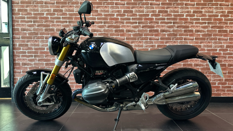 24MY BMW R12 Ninet